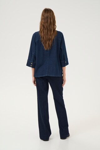 My Essential Wardrobe Bluse i blå