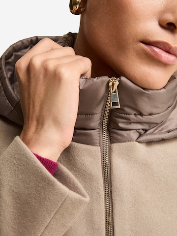 Il Lanificio Winter coat in Brown