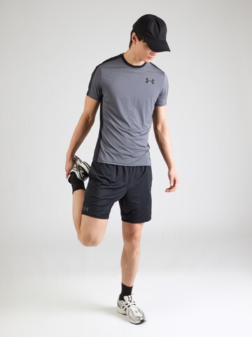 Tricou funcțional de la UNDER ARMOUR pe gri
