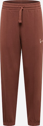 Karl Kani Tapered Functionele broek in Bruin: voorkant