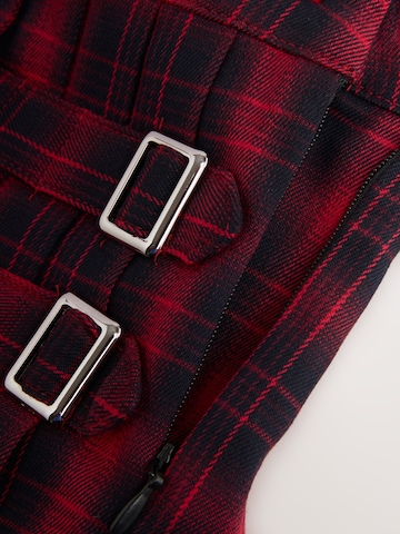 Next Seelik, värv punane