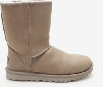 UGG Stiefeletten 37 in Weiß: predná strana