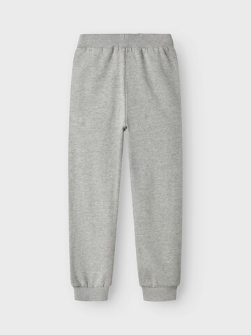 NAME IT - Tapered Pantalón 'NKMVian' en gris