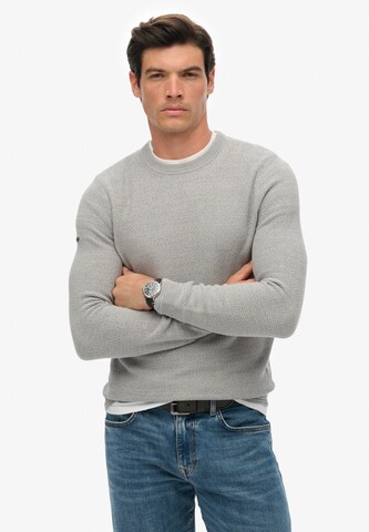 Pullover di Superdry in grigio: frontale