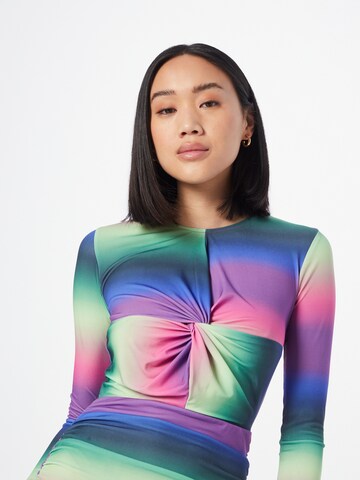 Rochie de la Trendyol pe mai multe culori