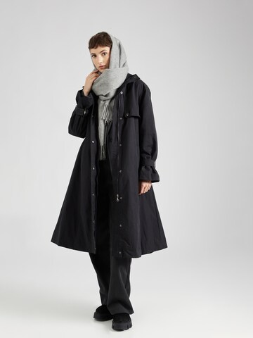 Claire Between-Seasons Coat 'Ombretta' in Black