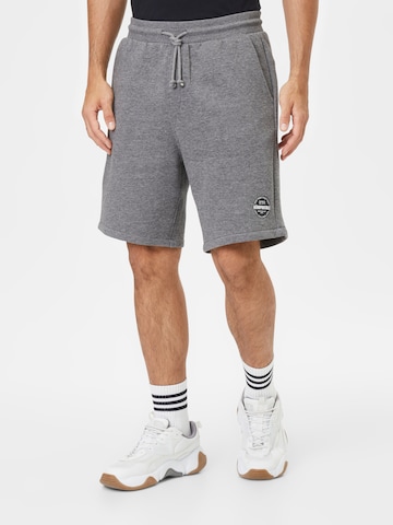 AÉROPOSTALE Regular Trousers in Grey: front