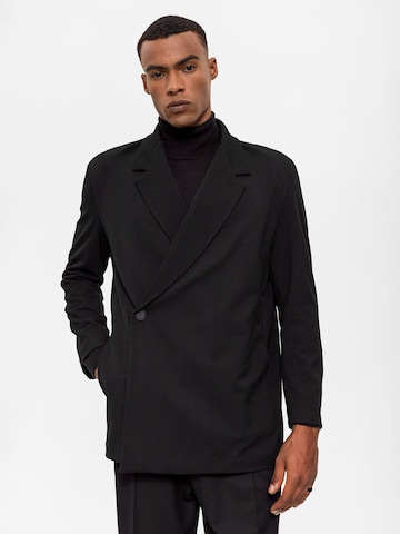 Antioch Between-season jacket in Black: front