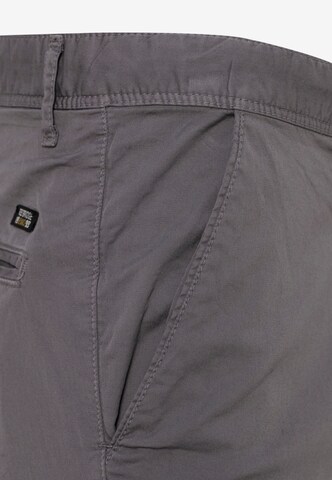 Redbridge Regular Shorts in Grau