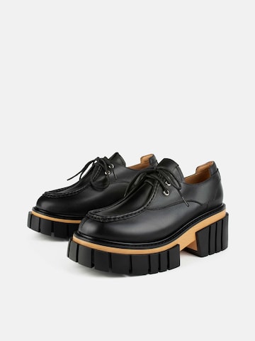 L37 HANDMADE SHOES Veterschoen 'MY OWN STRENGTH' in Zwart