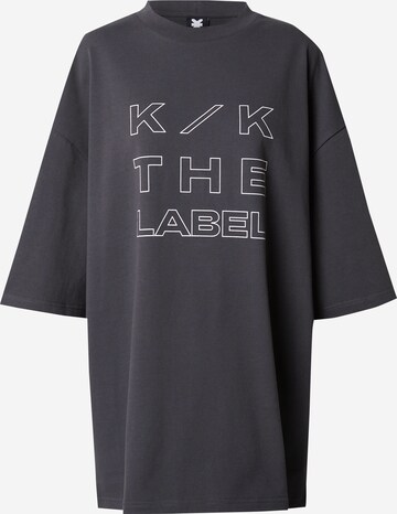 T-shirt Karo Kauer en gris : devant