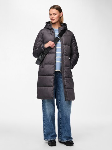 PIECES Winter Coat 'PCBEE' in Green