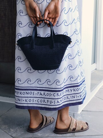 Robe Next en blanc
