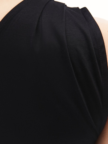 OXXO Top in Schwarz
