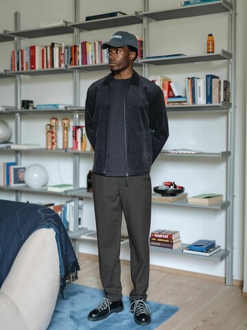 GABBA Jackets ' GABnik Zip ' in Grau: Vorderseite