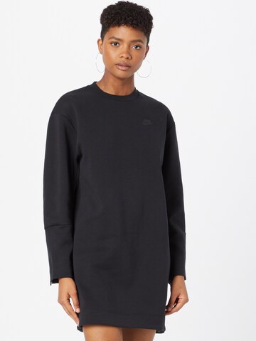 Rochie de la Nike Sportswear pe negru: față