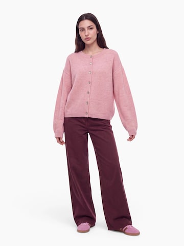 hzl the label Regular Jeans in Red: front