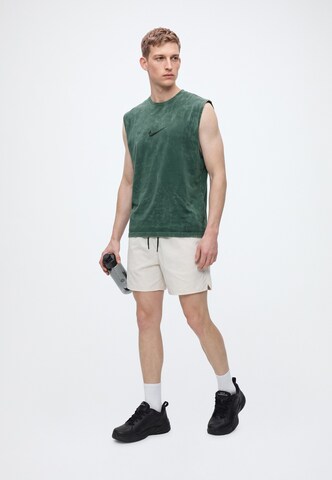 Maglia funzionale di Nike Sportswear in verde