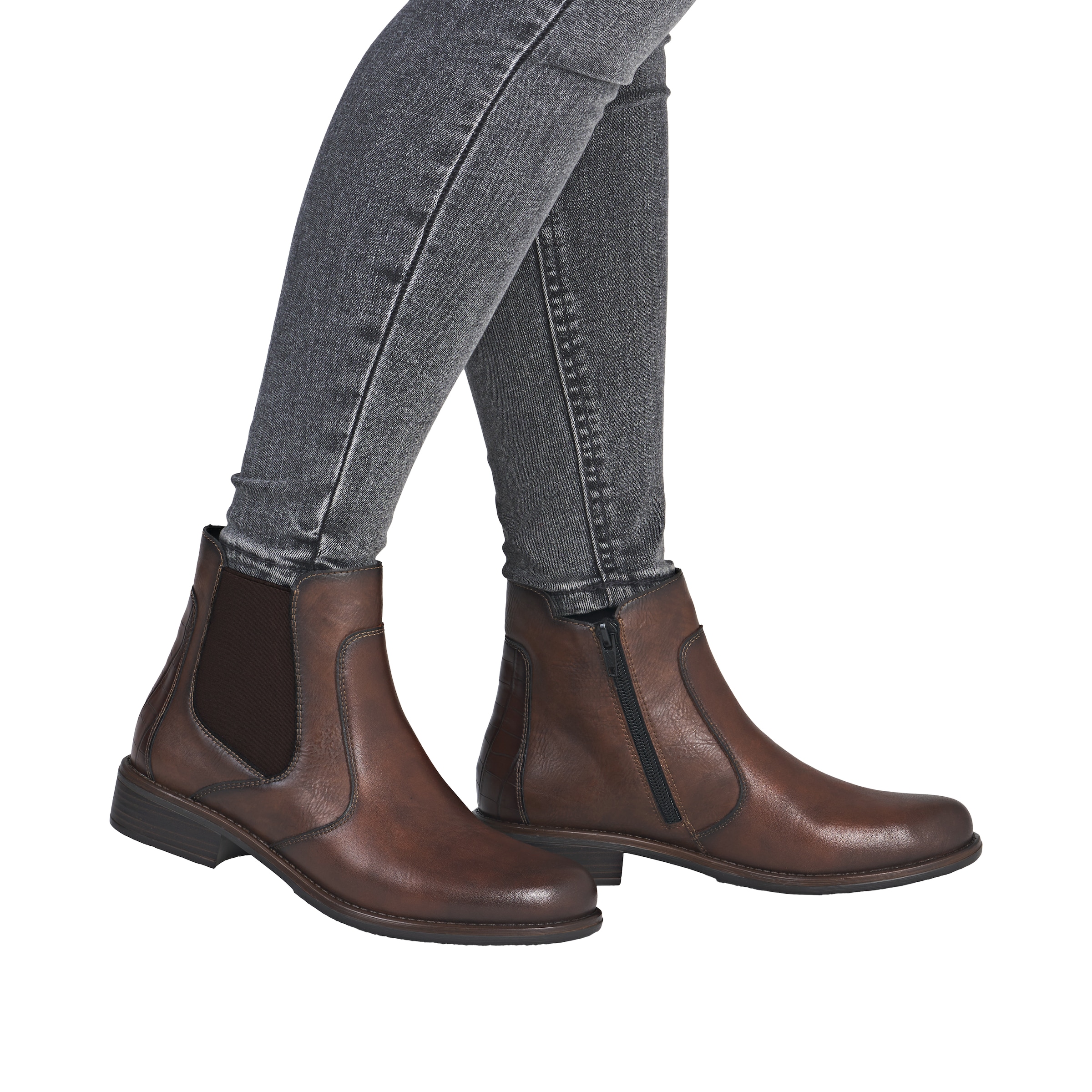 Chelsea Boots REMONTE en marron : devant