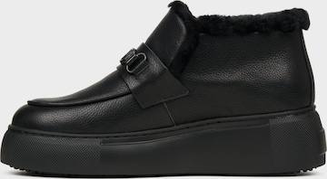 Ankle boots '065-1' di Estro in nero: frontale
