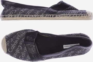 Calvin Klein Jeans Flats & Loafers in 38 in Black: front