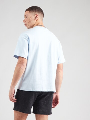 WEEKDAY T-shirt i blå