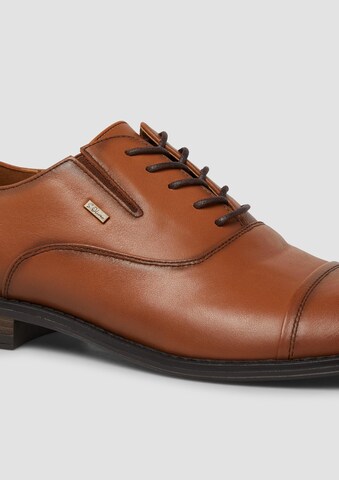 Chaussure à lacets s.Oliver en marron