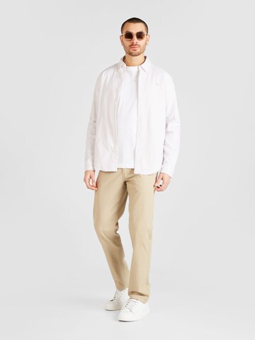 Coupe regular Chemise Abercrombie & Fitch en blanc