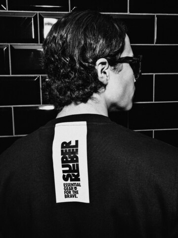 Pull-over 'ROCCO' SUPERREBEL® GEAR en noir
