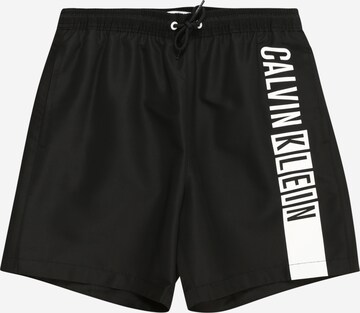 Șorturi de baie 'Intense Power' de la Calvin Klein Swimwear pe negru: față