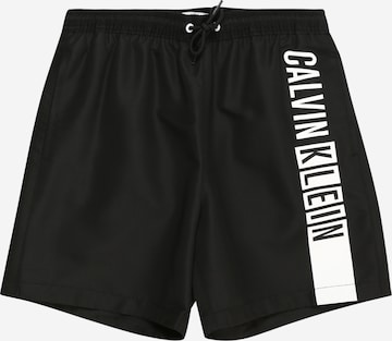 Calvin Klein Swimwear Plavecké šortky 'Intense Power' – černá: přední strana