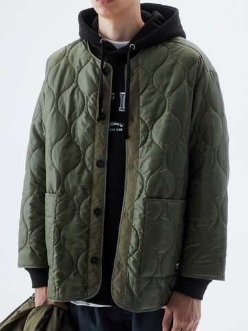 Parka mi-saison Pull&Bear en vert