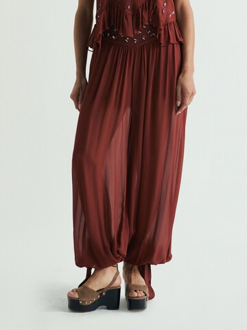 Scalpers Loose fit Trousers ' ' in Red