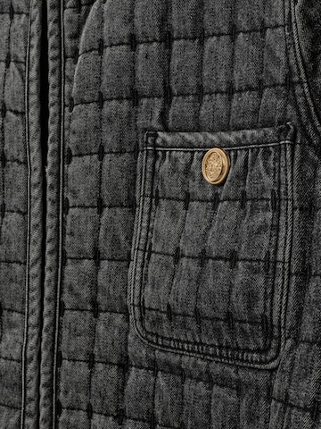 Veste mi-saison 'Alaja' Sofie Schnoor en noir