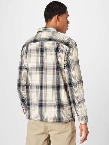 HOLLISTER - Ajuste regular Camisa en beige