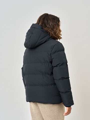 Manteau Deeluxe en noir