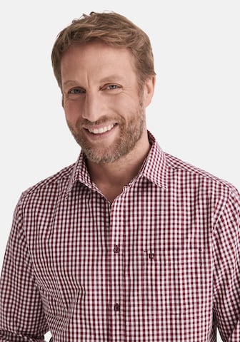 Coupe regular Chemise 'Hugh' Stooker Men en rouge
