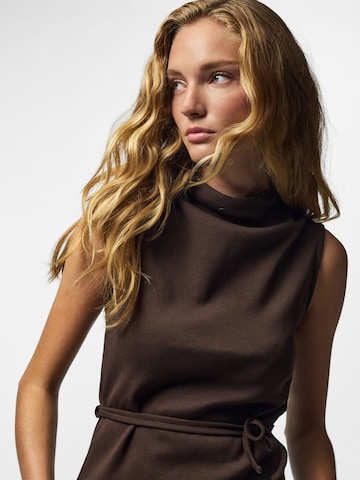 PIECES - Top 'PCOLIVE' en marrón