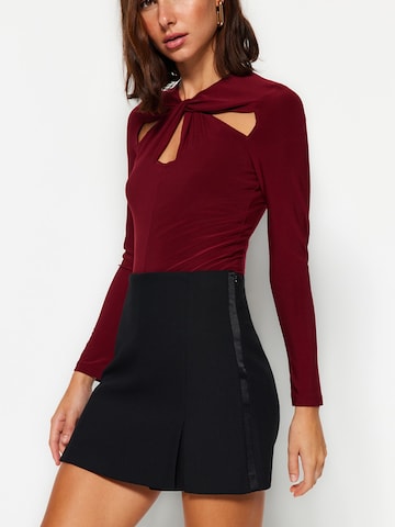 Trendyol Košeľové body - Červená: predná strana