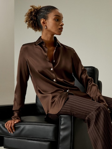Lilysilk - Blusa en marrón
