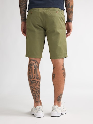 Regular Pantaloni eleganți de la Petrol Industries pe verde