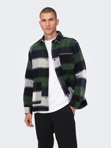 Only & Sons Демисезонная куртка 'ALI' в Зеленый: спереди