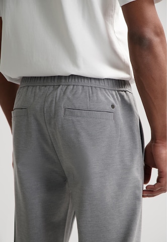 Dstrezzed Regular Trousers with creases in Grey