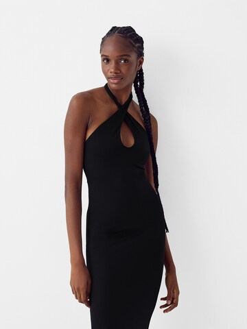 Rochie de la Bershka pe negru