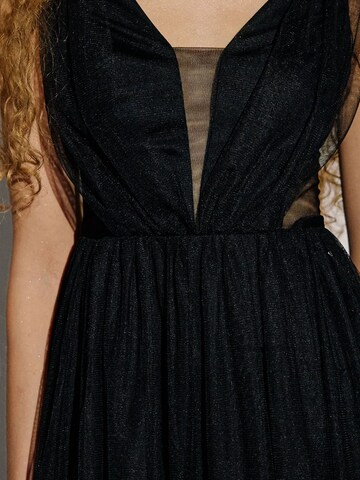 Abito di Hiccup in nero