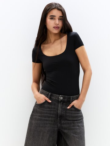 Body a maglietta di Pull&Bear in nero: frontale