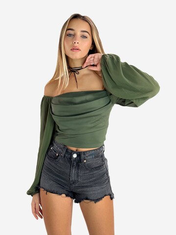 Elara Bluse in Grün: Vorderseite