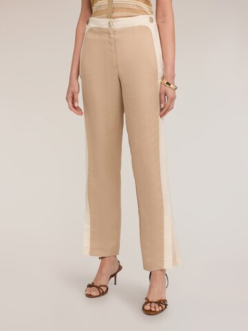 MOTIVI - regular Pantalón en beige: frente