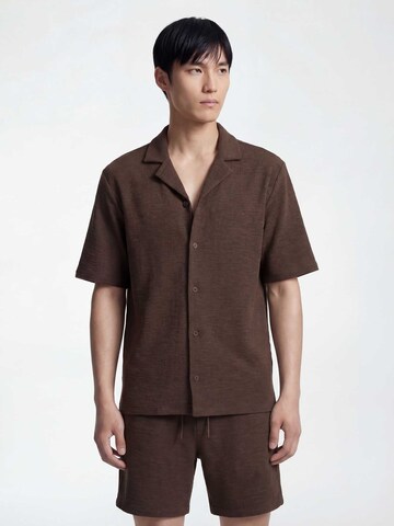 Regular fit Cămașă de la TRAPP pe maro: față