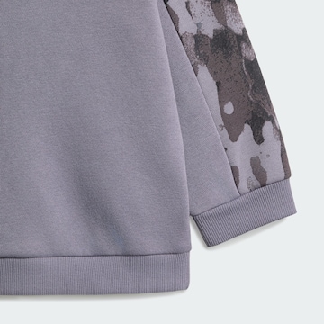 ADIDAS SPORTSWEAR - Fato de treino 'Seasonal Essentials' em cinzento